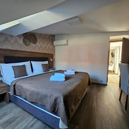 Hotel Star 4*