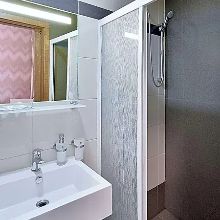 Star Hotel 4*